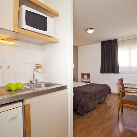 Sejours & Affaires Nantes Ducs De Bretagne Aparthotel Bagian luar foto