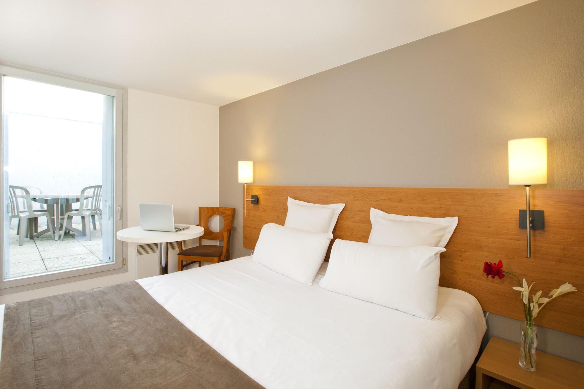 Sejours & Affaires Nantes Ducs De Bretagne Aparthotel Bagian luar foto