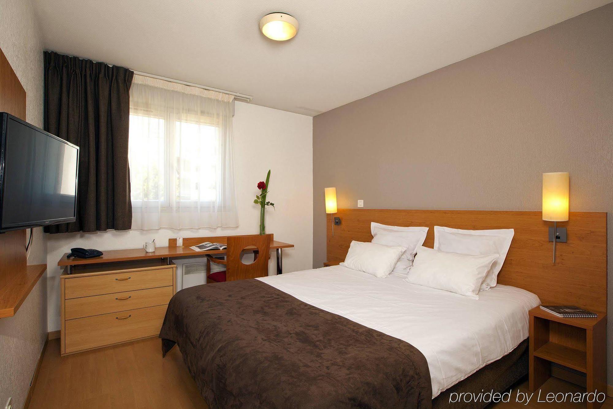 Sejours & Affaires Nantes Ducs De Bretagne Aparthotel Bagian luar foto
